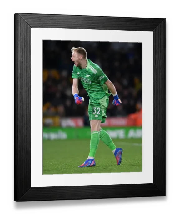 Framed Print : Arsenal Celebrate Win Against Wolverhampton Wanderers in Premier League Framed Print : Arsenal Celebrate Win Against Wolverhampton Wanderers in Premier League