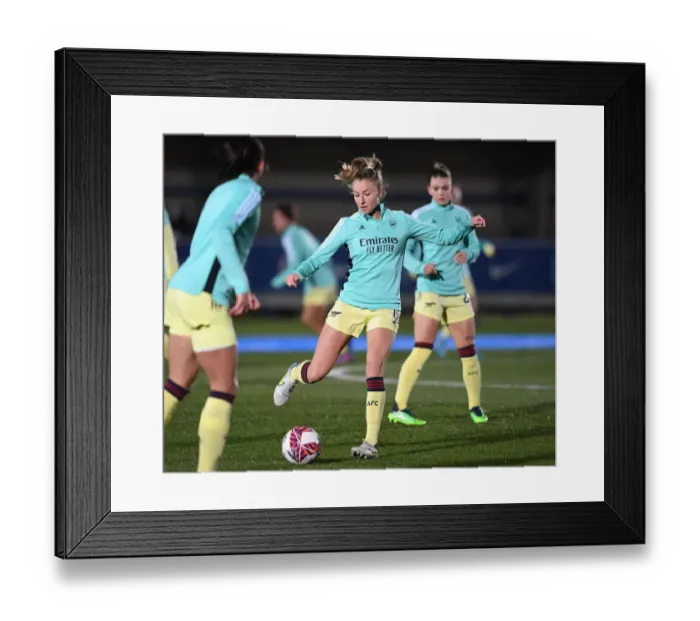 Framed Print : Leah Williamson Gears Up: Arsenal Women vs. Chelsea Women, FA WSL Showdown