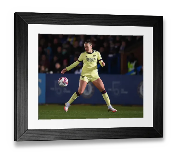 Framed Print : Caitlin Foord in Action: Chelsea Women vs Arsenal Women, FA WSL 2021-22