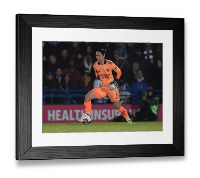 Framed Print : Manuela Zinsberger: Arsenal Goalkeeper in Action against Chelsea Women in FA WSL Match