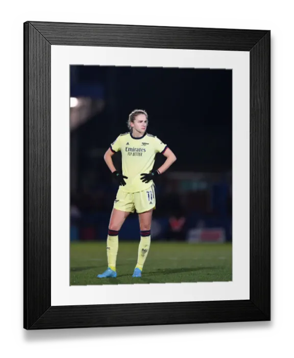 Framed Print : Clash of Stars: Vivianne Miedema in Action for Arsenal vs. Chelsea Women, FA WSL 2021-22