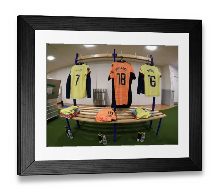 Framed Print : Arsenal Women Gear Up for Chelsea Showdown: FA WSL Matchday