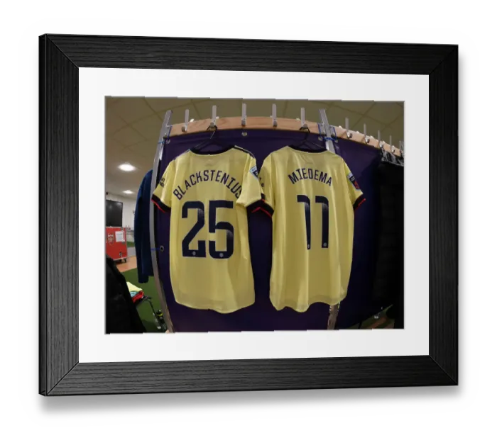 Framed Print : Arsenal Women: Miedema and Blackstenius Prepare for Chelsea Showdown in FA WSL