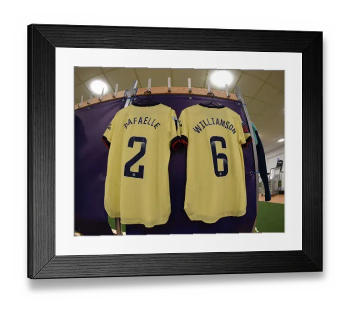 Framed Print : Arsenal Women: Rafaelle and Leah Prepare for Chelsea Showdown in FA WSL