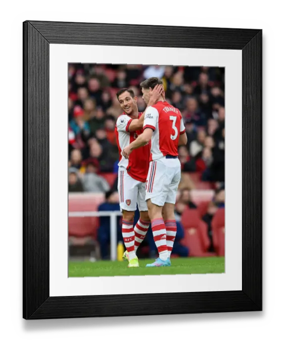 Framed Print : Arsenal's Tierney and Soares in Action against Brentford, Premier League 2021-22