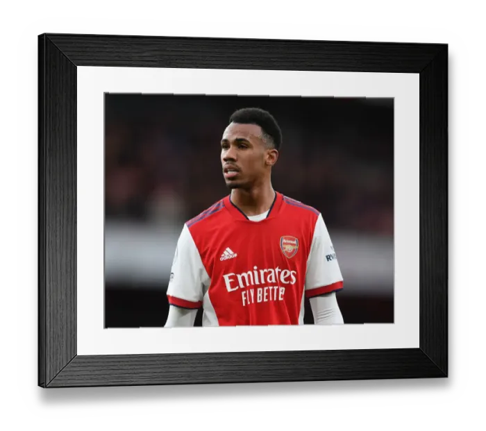 Framed Print : Gabriel Magalhaes in Action: Arsenal vs. Brentford, Premier League 2021-22