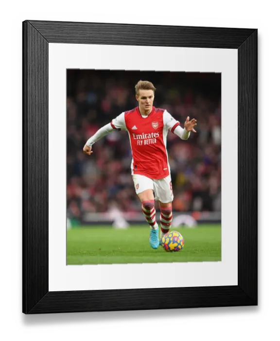 Framed Print : Martin Odegaard's Star Performance: Arsenal Dominates Brentford in Premier League Clash (2021-22)