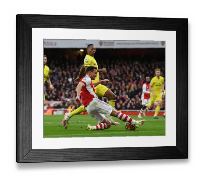 Framed Print : Arsenal vs. Brentford: Intense Battle at Emirates Stadium, February 2022