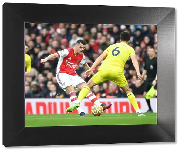 Granit Xhaka in Action: Arsenal vs Brentford, Premier League 2021-22