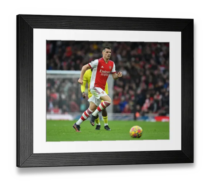 Framed Print : Granit Xhaka in Action: Arsenal vs Brentford, Premier League 2021-22 Framed Print : Granit Xhaka in Action: Arsenal vs Brentford, Premier League 2021-22