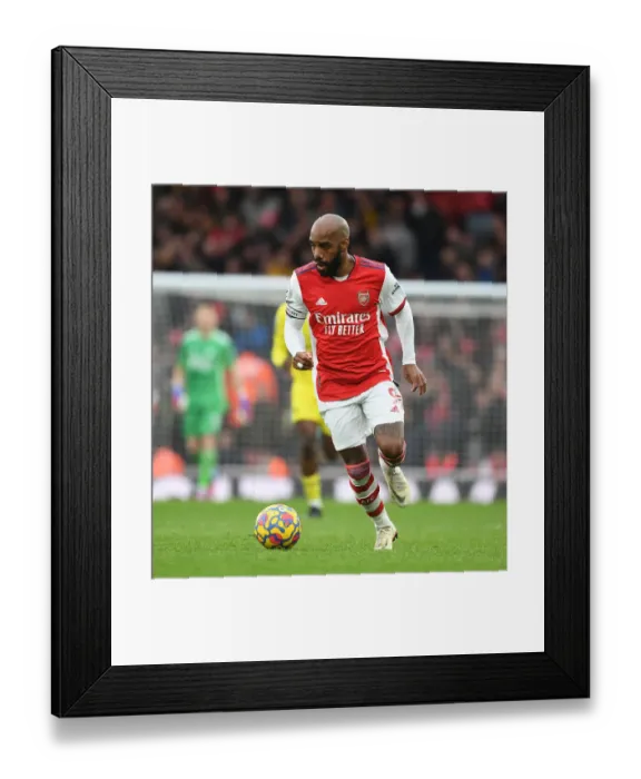 Framed Print : Alexis Lacazette in Action: Arsenal vs. Brentford, Premier League 2021-22