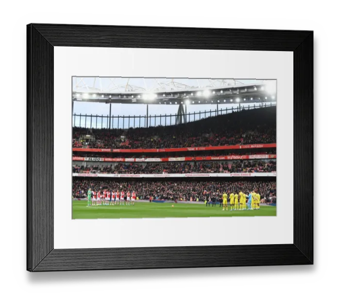 Framed Print : Arsenal Honors Former Coach Steve Burtenshaw Before Arsenal v Brentford Match Framed Print : Arsenal Honors Former Coach Steve Burtenshaw Before Arsenal v Brentford Match