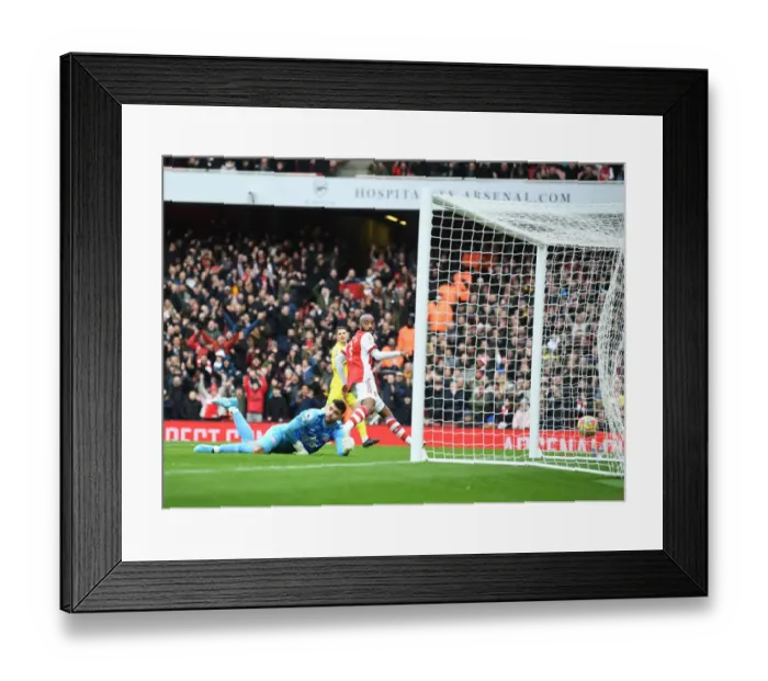 Framed Print : Controversial Offside: Lacazette's Disallowed Goal vs Brentford, Arsenal 2021-22
