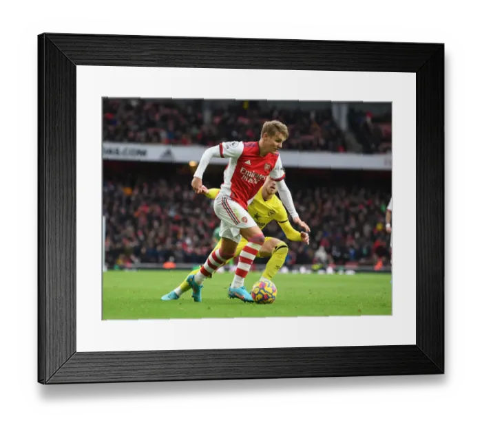 Framed Print : Martin Odegaard in Action: Arsenal vs. Brentford, Premier League 2021-22 Framed Print : Martin Odegaard in Action: Arsenal vs. Brentford, Premier League 2021-22