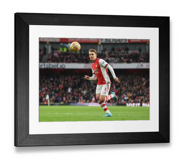 Framed Print : Arsenal's Martin Odegaard in Action Against Brentford in the Premier League