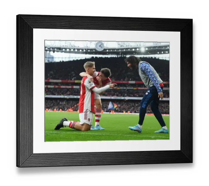 Framed Print : Arsenal Celebrate Emile Smith Rowe's Goal Against Brentford, Premier League 2021-22