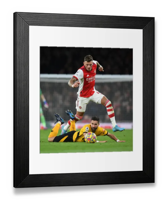 Framed Print : Arsenal vs. Wolverhampton Wanderers: A Premier League Showdown at Emirates Stadium