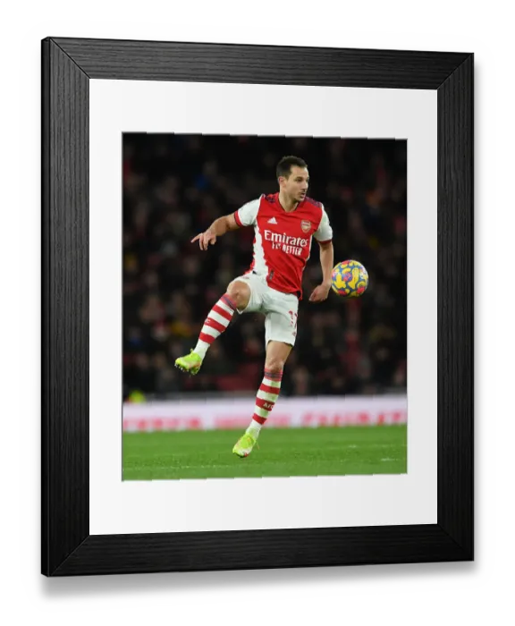 Framed Print : Arsenal's Cedric Soares in Action Against Wolverhampton Wanderers (Premier League 2021-22) Framed Print : Arsenal's Cedric Soares in Action Against Wolverhampton Wanderers (Premier League 2021-22)