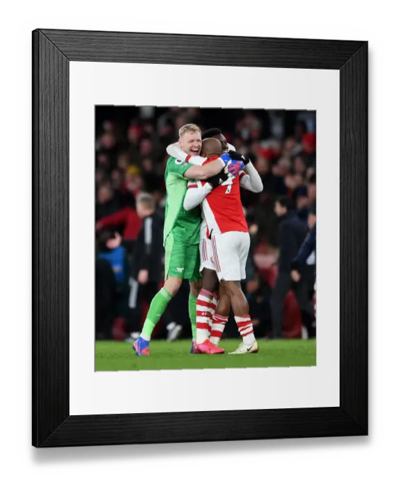 Framed Print : Arsenal Celebrate Victory: Ramsdale, Lacazette, Nketiah