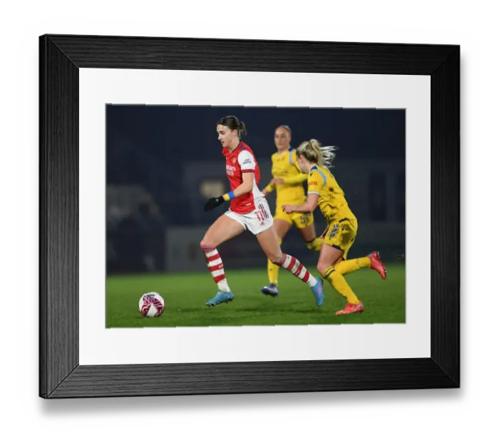 Framed Print : Arsenal vs Reading: Miedema Faces Off Against Bryson in FA WSL Clash Framed Print : Arsenal vs Reading: Miedema Faces Off Against Bryson in FA WSL Clash