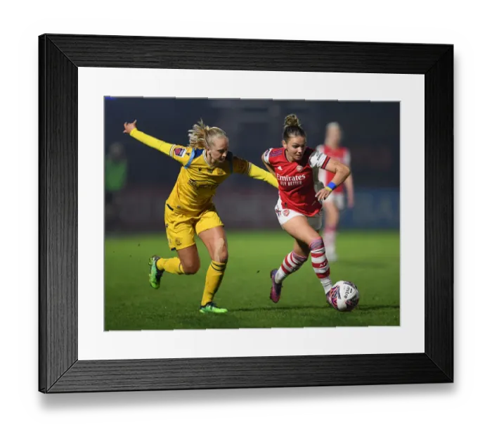 Framed Print : Intense Battle: Laura Wienroither vs. Amalie Eikeland - Arsenal Women vs. Reading Women, FA WSL Clash at Meadow Park