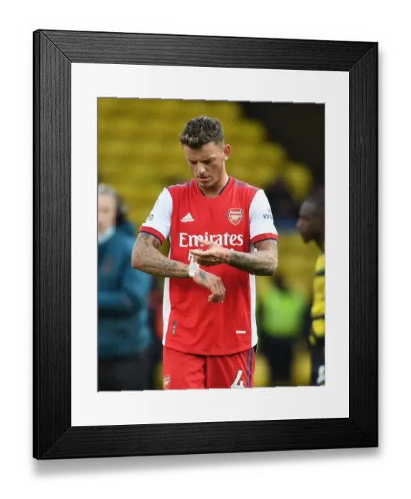 Framed Print : Ben White's Defensive Masterclass: Arsenal's Clean Sheet Victory over Watford (2021-22)