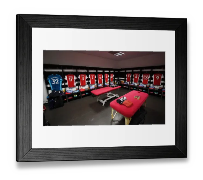 Framed Print : Arsenal's Pre-Match Preparations: Watford vs Arsenal, Premier League 2021-22