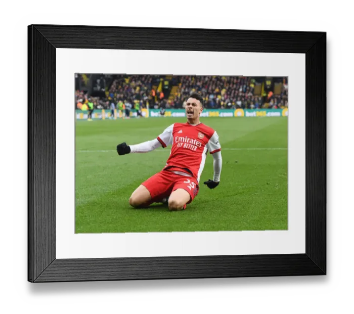 Framed Print : Martinelli Hat-Trick: Arsenal's Thrilling Victory Over Watford in Premier League