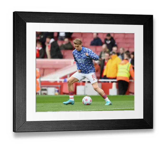 Framed Print : Arsenal's Martin Odegaard Prepares for Leicester City Clash in Premier League Framed Print : Arsenal's Martin Odegaard Prepares for Leicester City Clash in Premier League