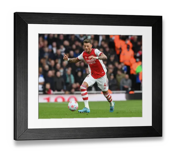 Framed Print : Arsenal vs Leicester City: Ben White in Action at the Emirates Stadium, Premier League 2021-22 Framed Print : Arsenal vs Leicester City: Ben White in Action at the Emirates Stadium, Premier League 2021-22