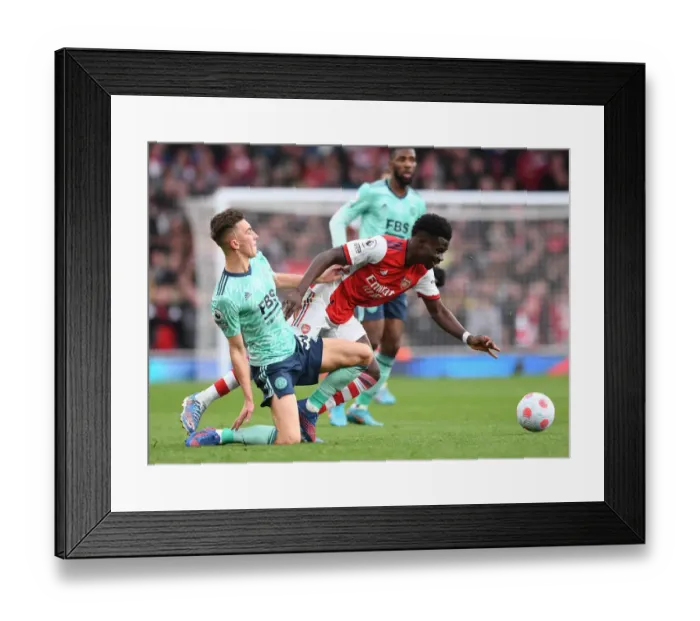 Framed Print : Arsenal vs Leicester City: Bukayo Saka in Action at the Emirates Stadium, Premier League 2021-22 Framed Print : Arsenal vs Leicester City: Bukayo Saka in Action at the Emirates Stadium, Premier League 2021-22