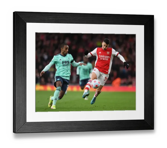 Framed Print : Arsenal vs Leicester City: Gabriel Martinelli vs Ricardo Pereira Clash in Premier League Showdown