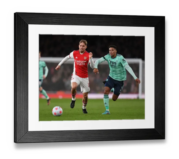 Framed Print : Battle at the Emirates: Emile Smith Rowe vs James Justin - Arsenal vs Leicester City Framed Print : Battle at the Emirates: Emile Smith Rowe vs James Justin - Arsenal vs Leicester City