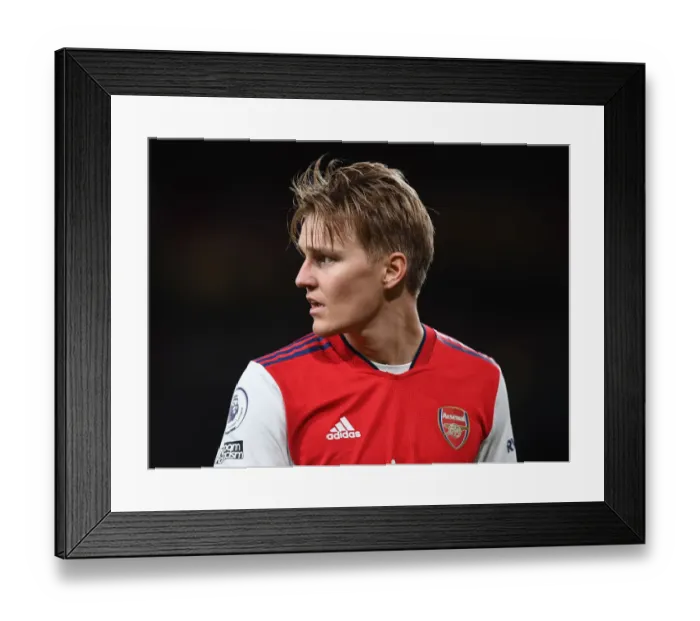 Framed Print : Martin Odegaard in Action: Arsenal vs Leicester City, Premier League 2021-22 Framed Print : Martin Odegaard in Action: Arsenal vs Leicester City, Premier League 2021-22