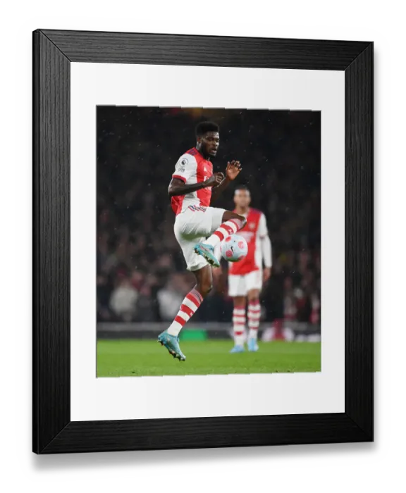 Framed Print : Thomas Partey in Action: Arsenal vs. Liverpool, Premier League 2021-22 Framed Print : Thomas Partey in Action: Arsenal vs. Liverpool, Premier League 2021-22