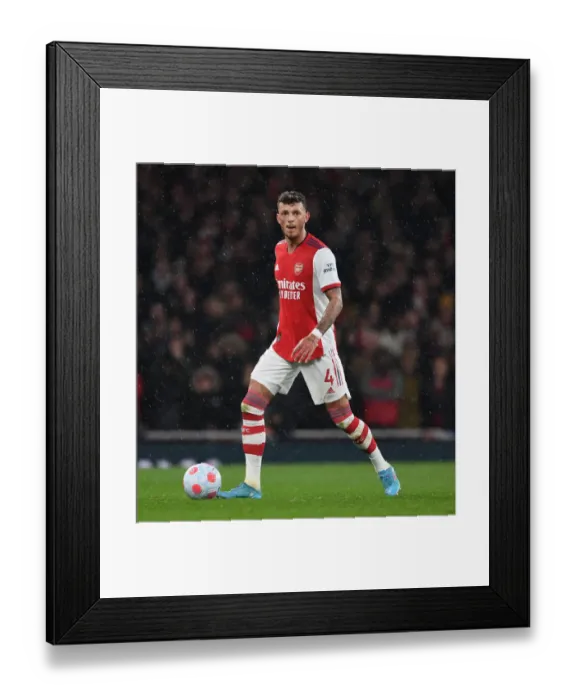 Framed Print : Arsenal vs Liverpool: Battle at the Emirates, Premier League 2021-22