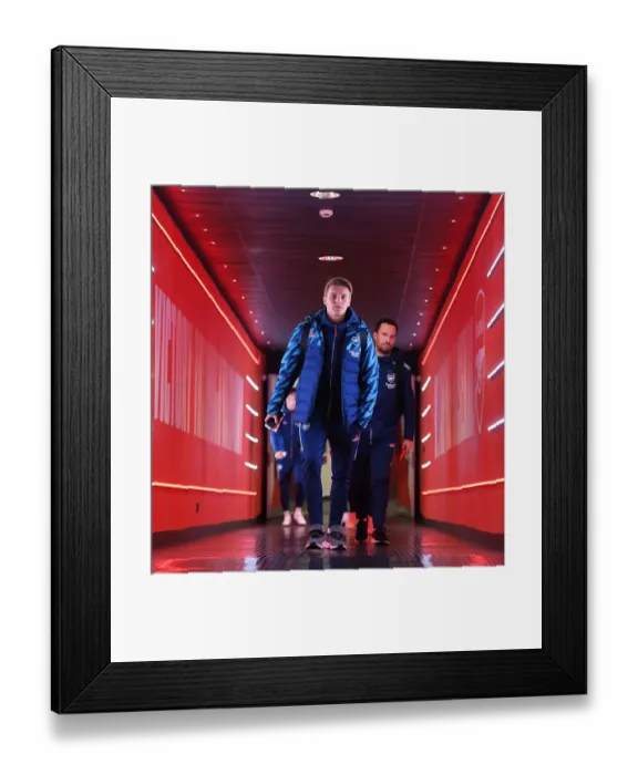 Framed Print : Arsenal's Martin Odegaard Arrives at Emirates Stadium Ahead of Arsenal v Liverpool (2021-22) Framed Print : Arsenal's Martin Odegaard Arrives at Emirates Stadium Ahead of Arsenal v Liverpool (2021-22)