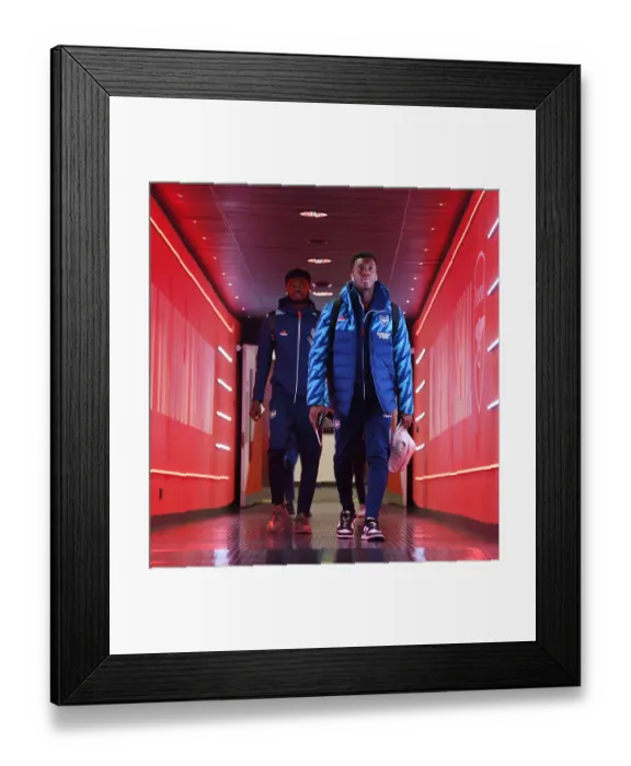 Framed Print : Arsenal's Eddie Nketiah Arrives at Emirates Stadium Ahead of Arsenal vs Liverpool (2021-22)