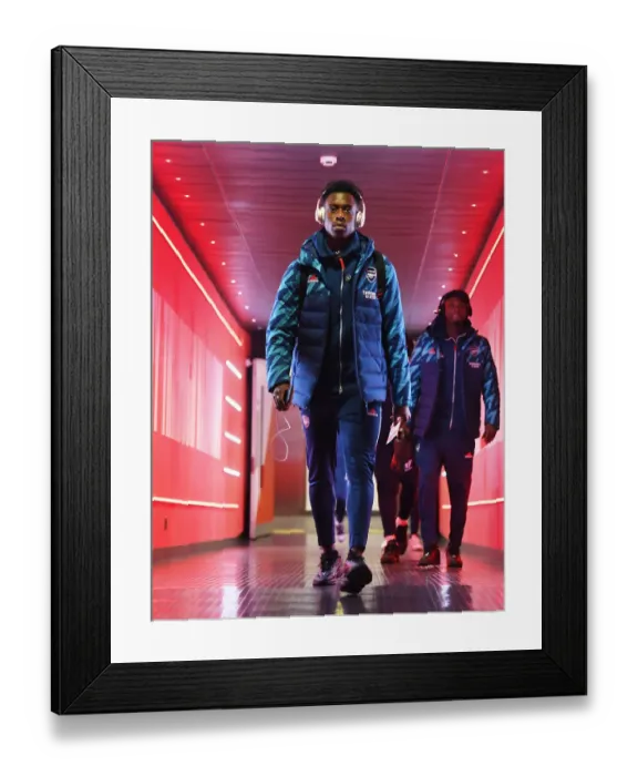 Framed Print : Arsenal vs Liverpool: Premier League Clash at Emirates Stadium