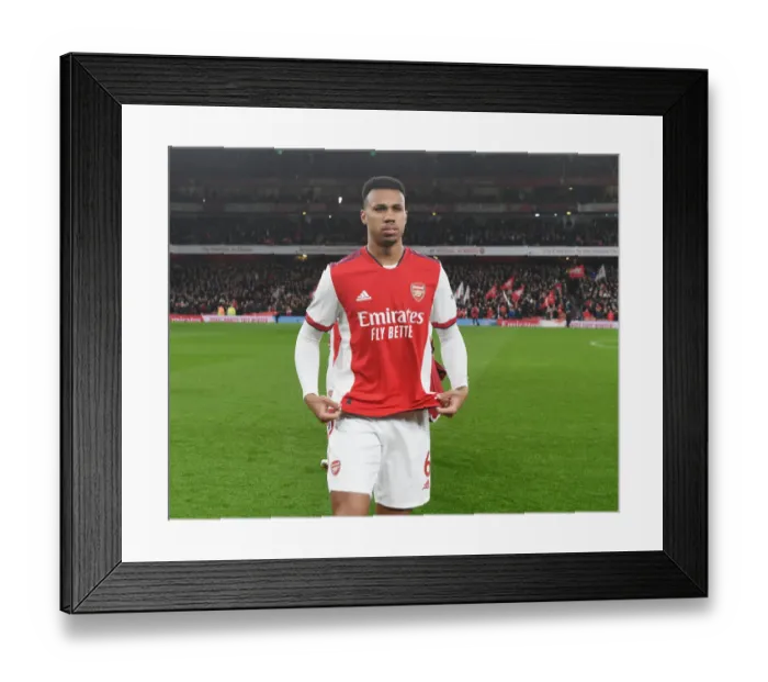 Framed Print : Gabriel of Arsenal: Focused and Ready for Arsenal vs. Liverpool Clash (Premier League 2021-22) Framed Print : Gabriel of Arsenal: Focused and Ready for Arsenal vs. Liverpool Clash (Premier League 2021-22)