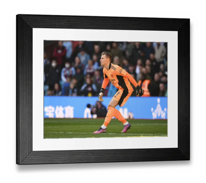 Framed Print : Arsenal's Bernd Leno Focused in Aston Villa Clash - Premier League 2021-22 Framed Print : Arsenal's Bernd Leno Focused in Aston Villa Clash - Premier League 2021-22