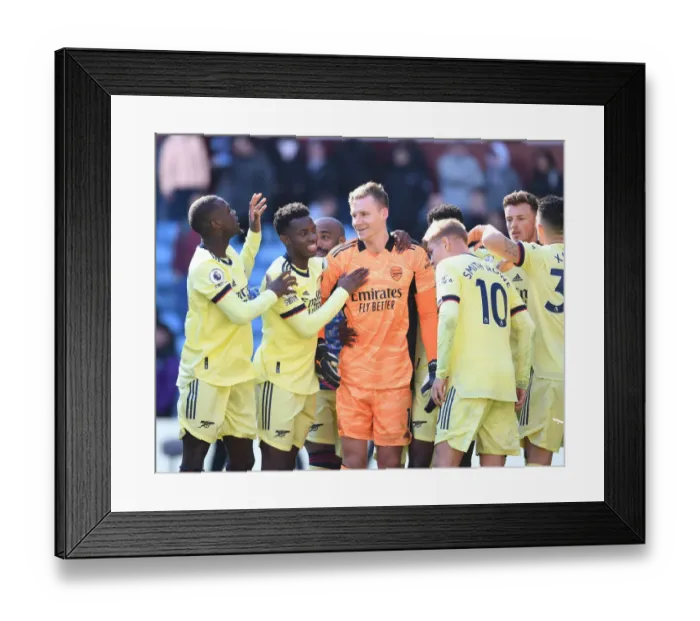 Framed Print : Arsenal's Exultant Five: Pepe, Nketiah, Leno, Smith Rowe, and Xhaka Celebrate Victory over Aston Villa