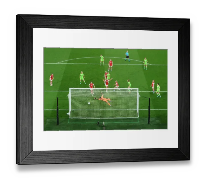 Framed Print : Arsenal WFC v VfL Wolfsburg: Quarter Final First Leg - UEFA Womens Champions League Framed Print : Arsenal WFC v VfL Wolfsburg: Quarter Final First Leg - UEFA Womens Champions League