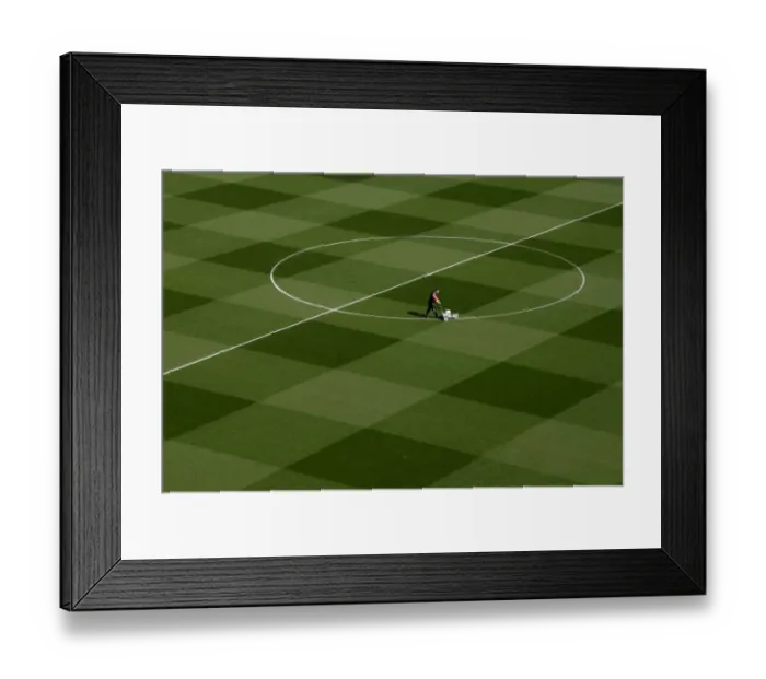 Framed Print : Arsenal WFC vs. VfL Wolfsburg: Quarterfinals - UEFA Women's Champions League