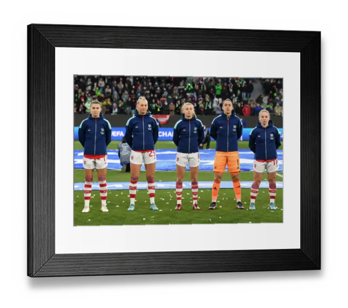 Framed Print : Arsenal Women Take on VfL Wolfsburg in UEFA Champions League Quarterfinals