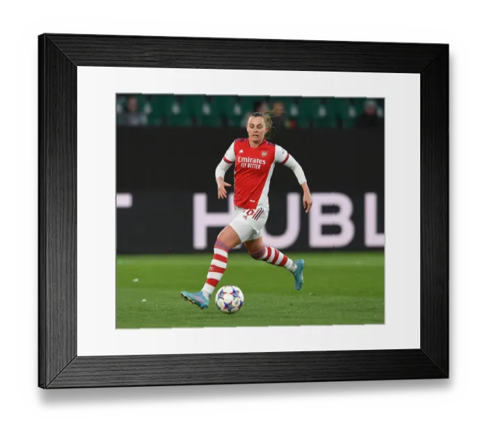 Framed Print : Arsenal Women's Champions League: Fighting for Victory against VfL Wolfsburg (2021-22)