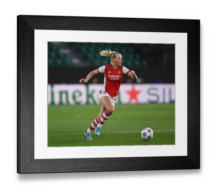 Framed Print : Arsenal Women's Quest for Glory: Champions League Showdown with VfL Wolfsburg