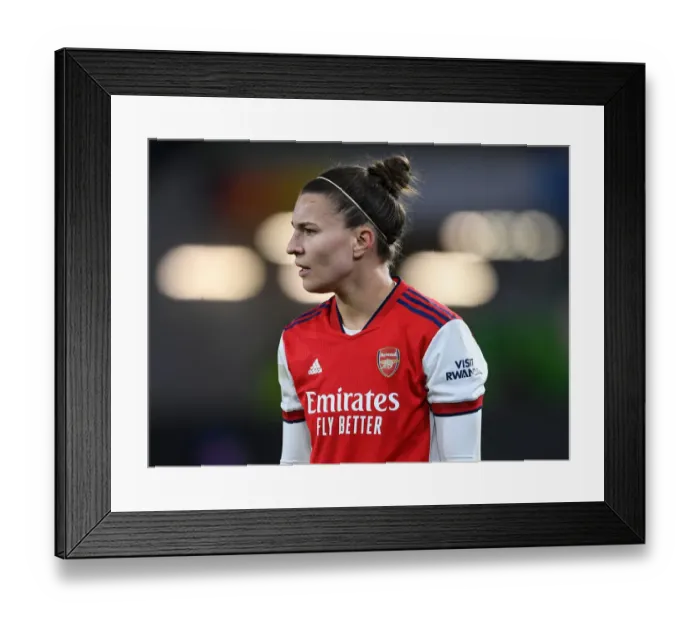 Framed Print : Arsenal Women's Quest for Champions: VfL Wolfsburg Showdown