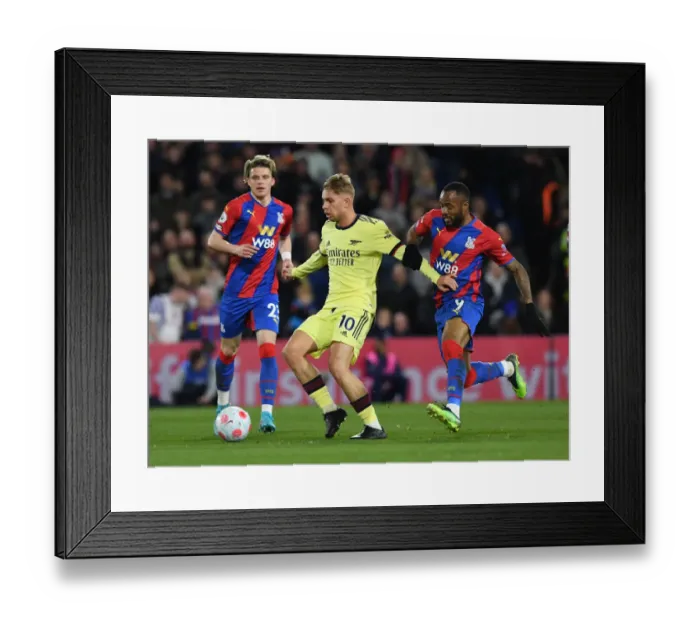 Framed Print : Emile Smith Rowe vs Jordan Ayew: Battle at Selhurst Park - Crystal Palace vs Arsenal, Premier League 2021-22 Framed Print : Emile Smith Rowe vs Jordan Ayew: Battle at Selhurst Park - Crystal Palace vs Arsenal, Premier League 2021-22