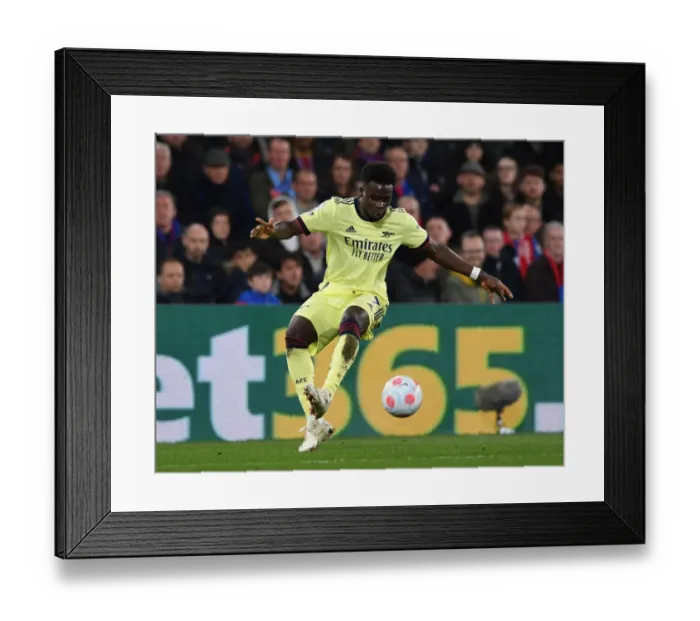 Framed Print : Bukayo Saka in Action: Crystal Palace vs Arsenal, Premier League 2021-22